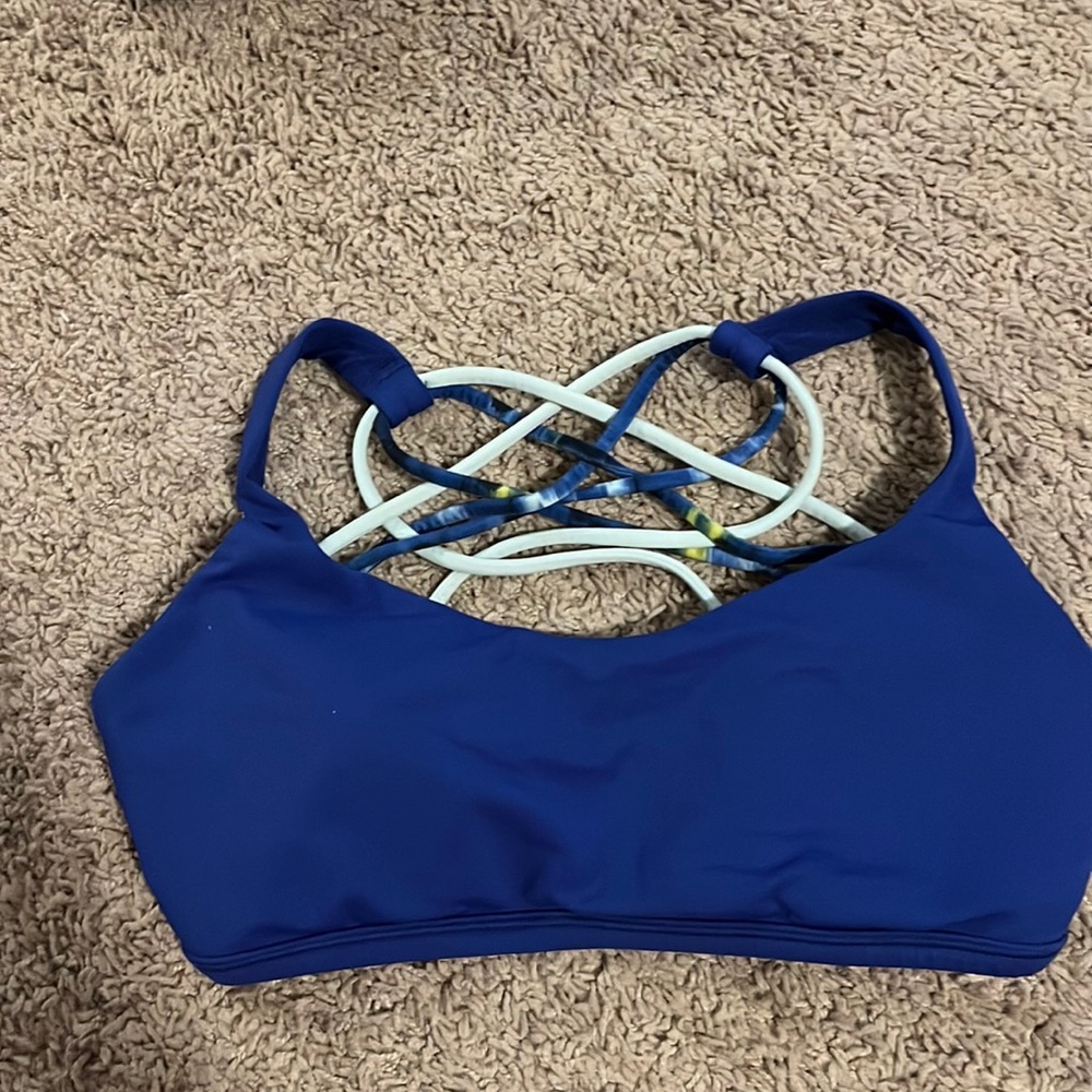 Lulu lemon sports bra
